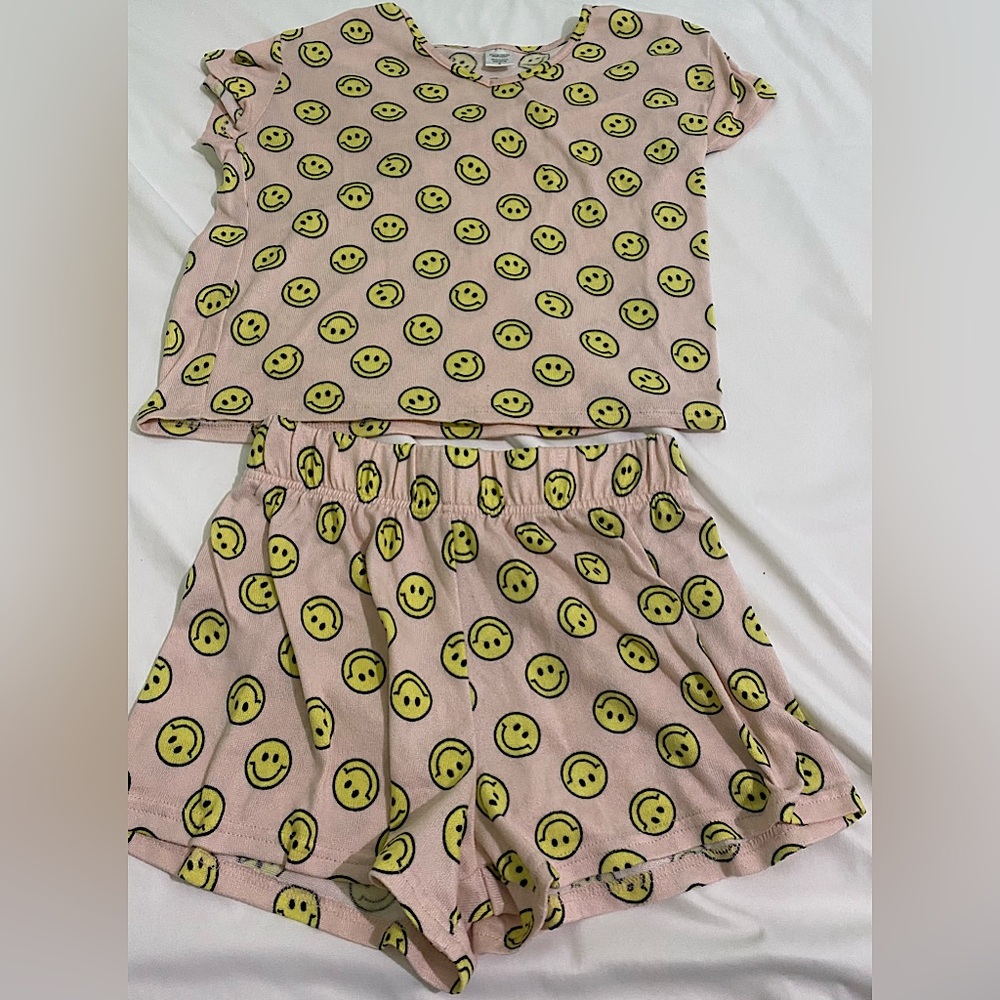 Smiley face pajama set